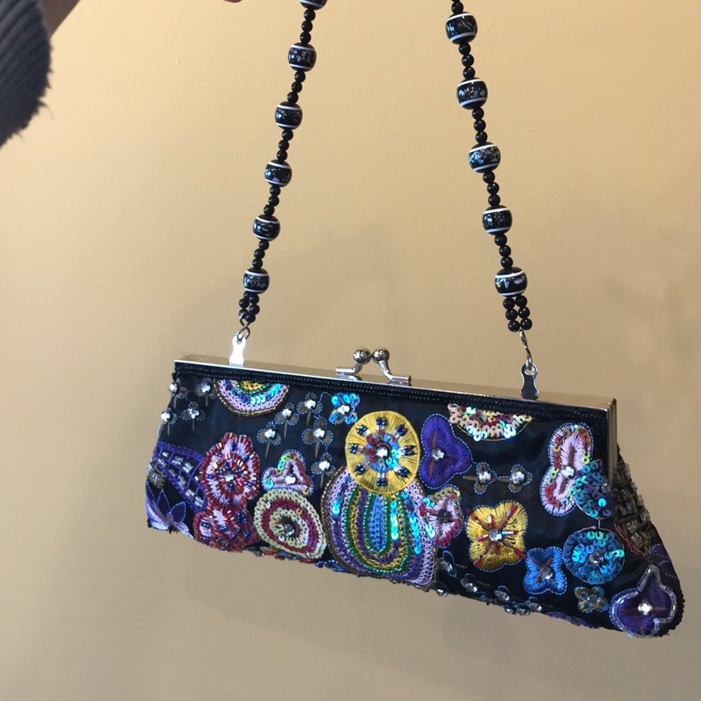 Beaded Sequin Stitched Rhinestone Floral clutch - Picture 2 of 5